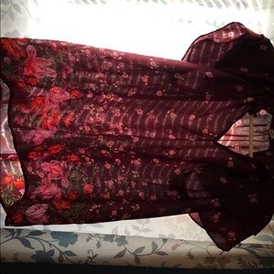 Old Navy shirt sleeve blouse